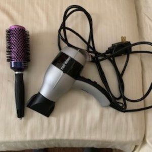 Velecta Paramount Professional Blow Dryer / Salon Round Brush